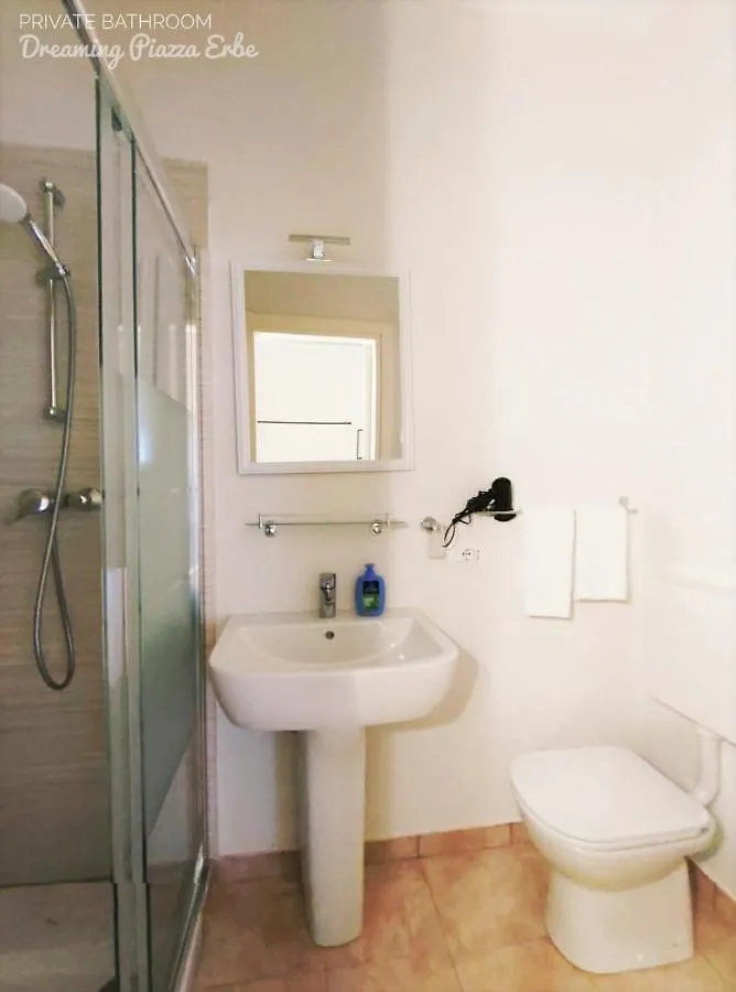 Dreaming Piazza Erbe Rooms Verona Guest house
